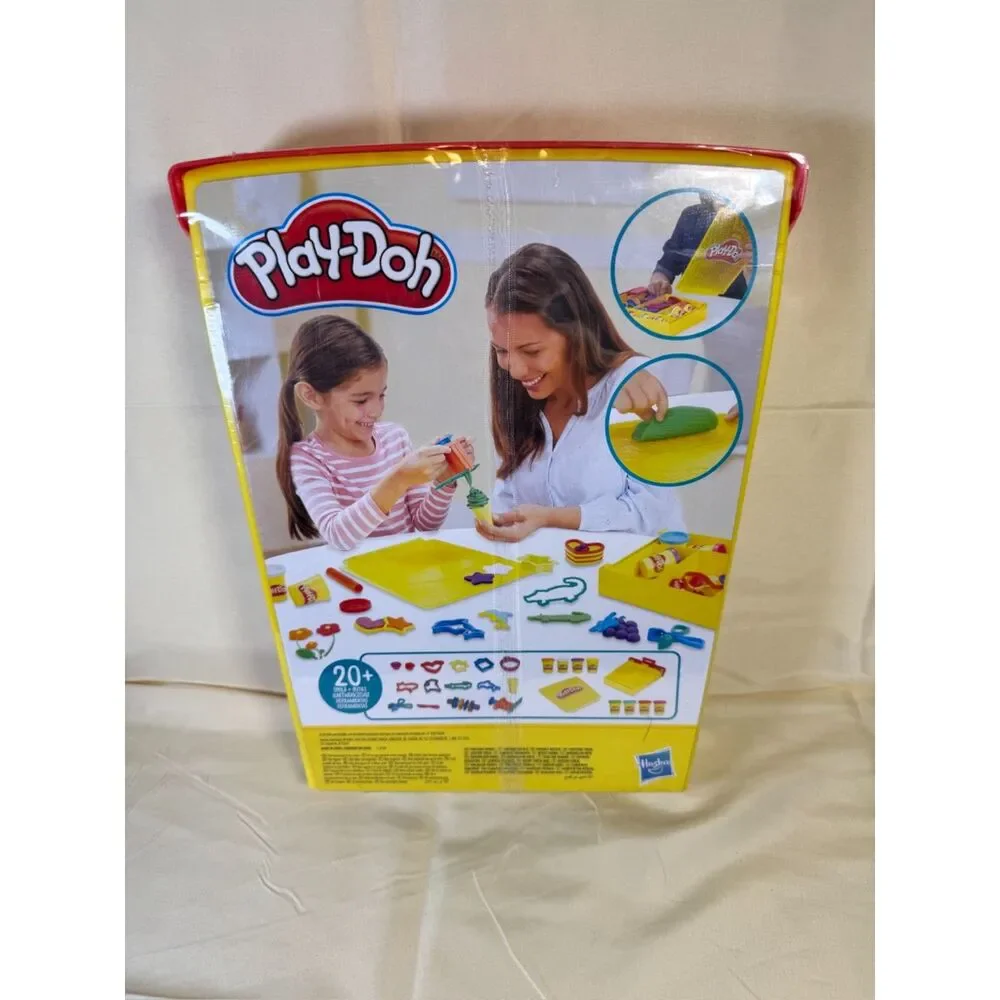 Retired Play-Doh 20+ Tools 8 Containers New In Package Factory Sealed